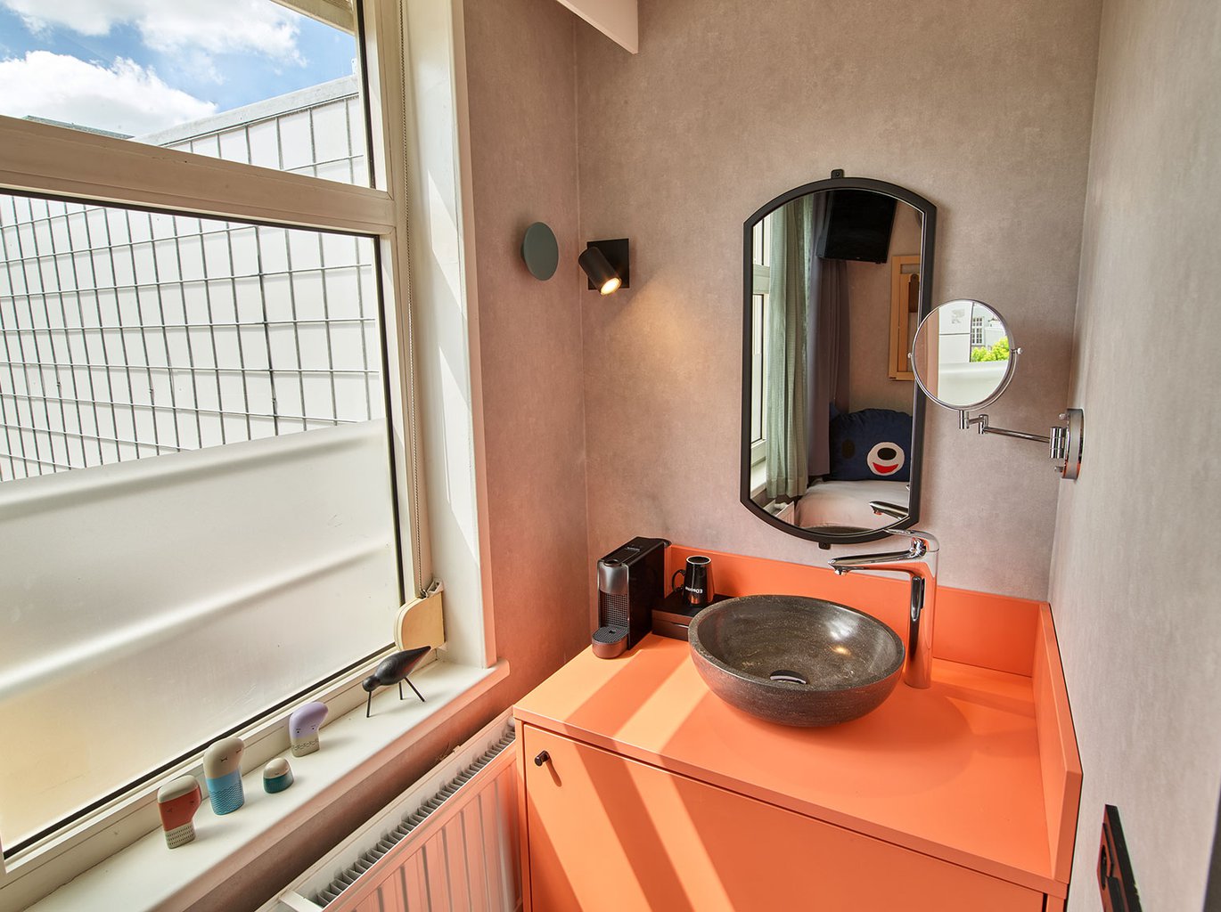 EH---THE-ED-HOTEL-AMSTERDAM---SINGLE---2.jpg