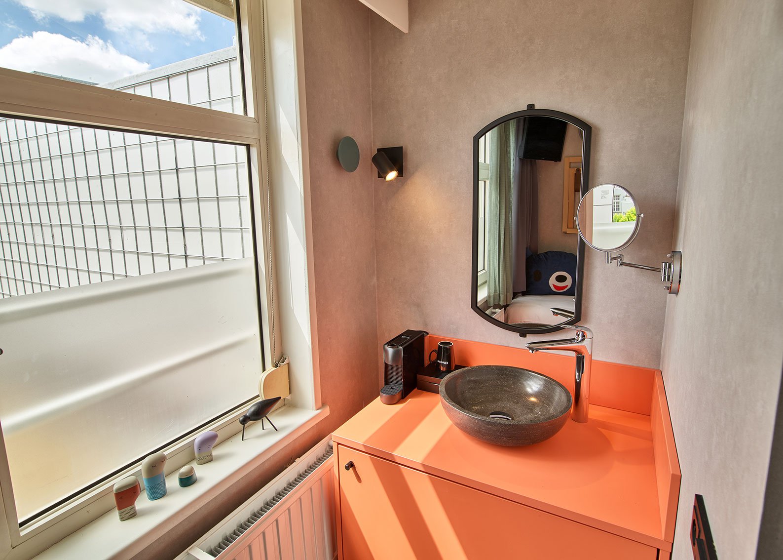 EH---THE-ED-HOTEL-AMSTERDAM---SINGLE---2.jpg