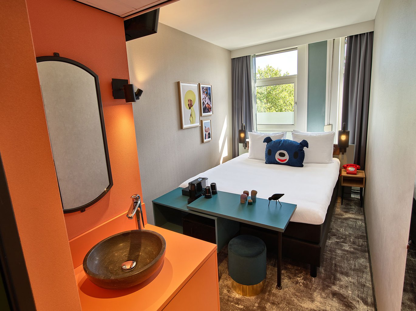 EH---THE-ED-HOTEL-AMSTERDAM---SMALL-DOUBLE---2.jpg